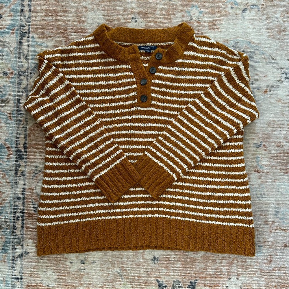 American Eagle Sweater